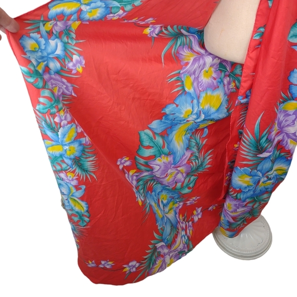 Royal Creations Sarong Wrap Red with Hawaiian Floral made in Hawaii Vintage - Picture 3 of 15